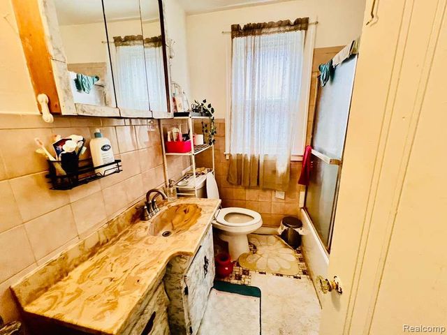 3215 Evaline Street, Hamtramck, MI 48212