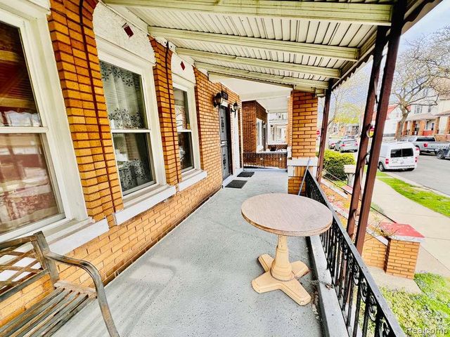 3215 Evaline Street, Hamtramck, MI 48212