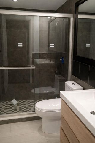 2020 NE 135th Street 502, North Miami, FL 33181