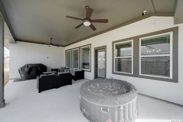 1693 Hidden Fox, New Braunfels, TX 78132