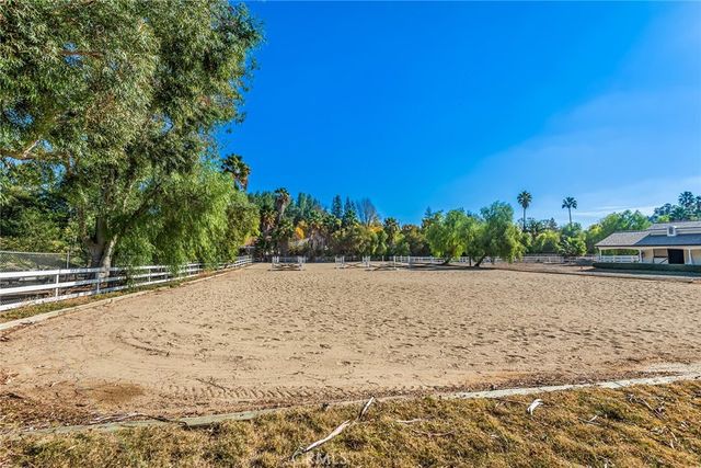 5547 PARADISE VALLEY Road, Hidden Hills, CA 91302