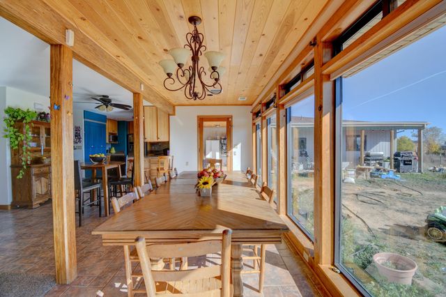 10 S Circle Road, Edgewood, NM 87015