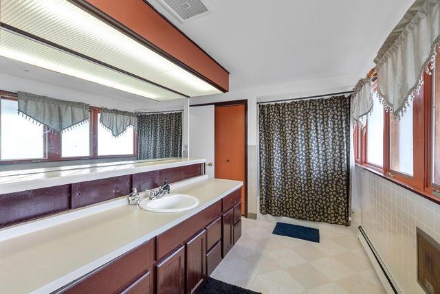 8915 W Becher STREET, West Allis, WI 53227