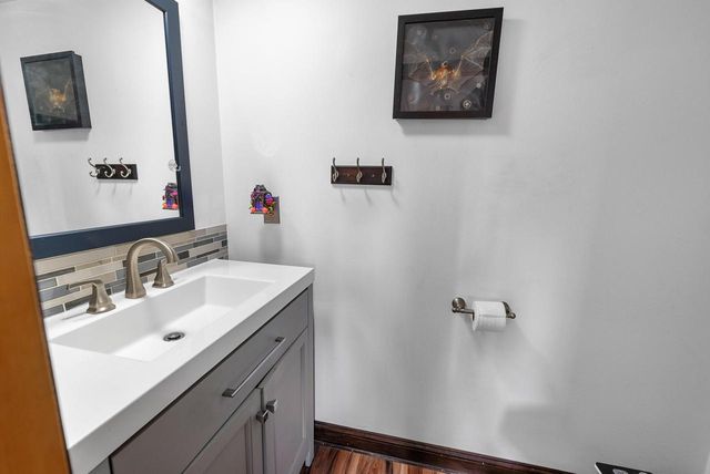 8915 W Becher STREET, West Allis, WI 53227