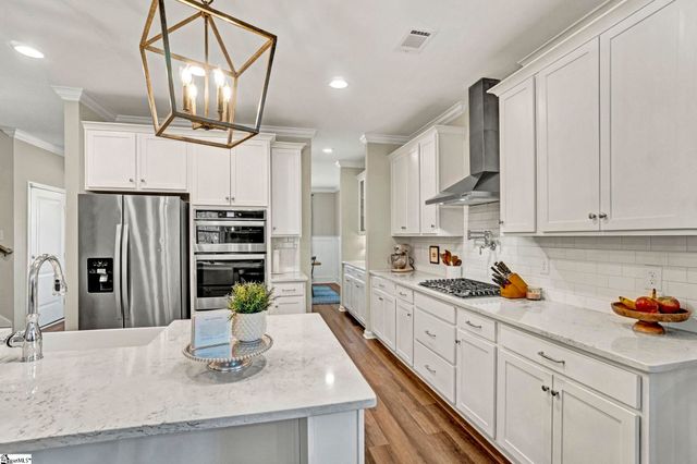 572 Backacre Court, Greer, SC 29651