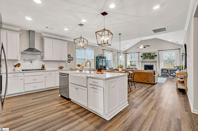 572 Backacre Court, Greer, SC 29651