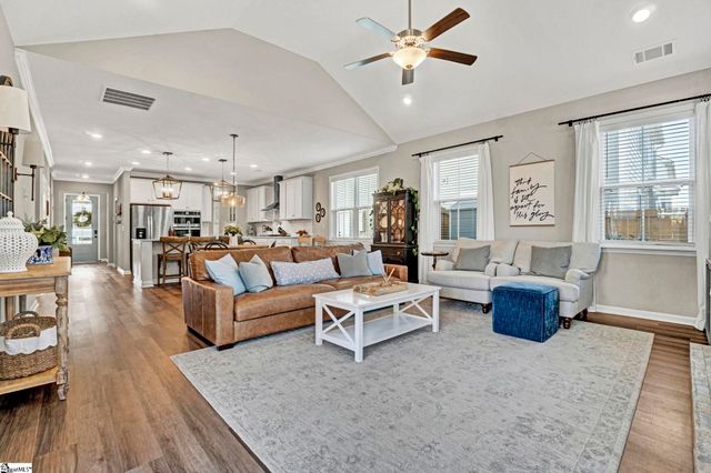 572 Backacre Court, Greer, SC 29651