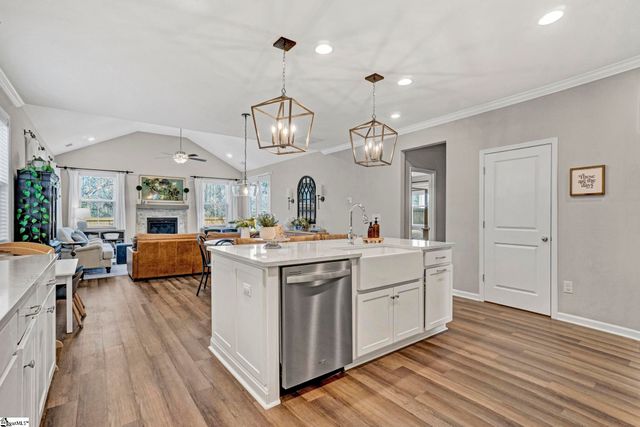 572 Backacre Court, Greer, SC 29651