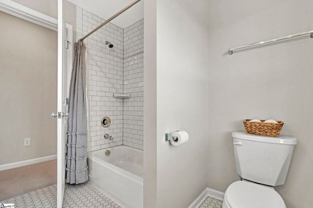 572 Backacre Court, Greer, SC 29651