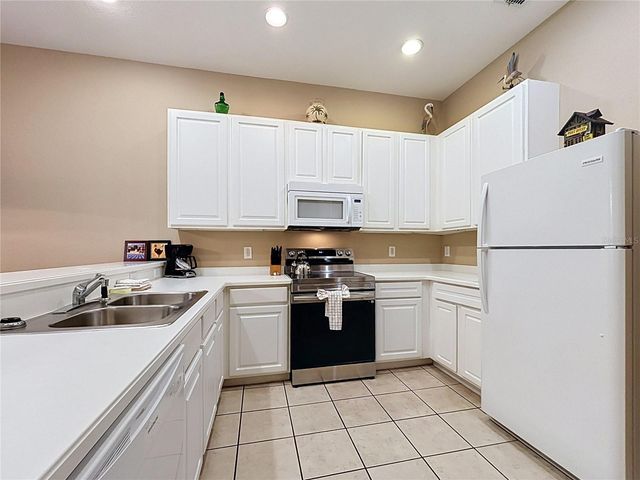 805 LUCAYA LOOP 8201, Davenport, FL 33897