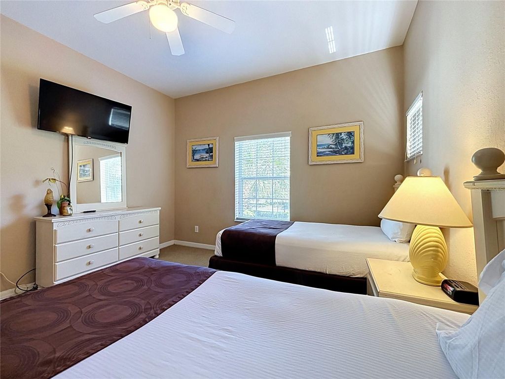 Image 20 of property listing at 805 LUCAYA LOOP 8201, Davenport, FL 33897