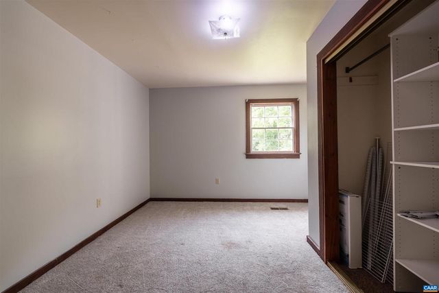 7311 S SEMINOLE TRL, Rochelle, VA 22738