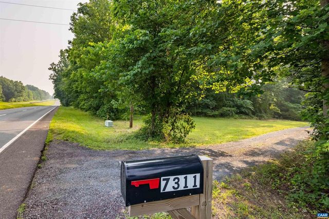 7311 S SEMINOLE TRL, Rochelle, VA 22738