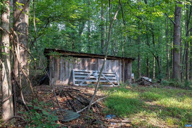 7311 S SEMINOLE TRL, Rochelle, VA 22738