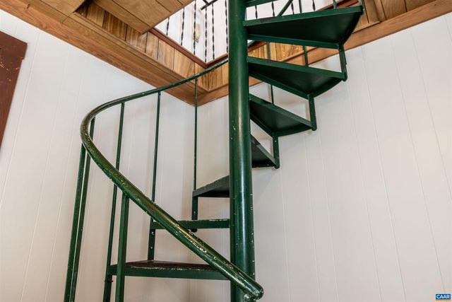 7311 S SEMINOLE TRL, Rochelle, VA 22738