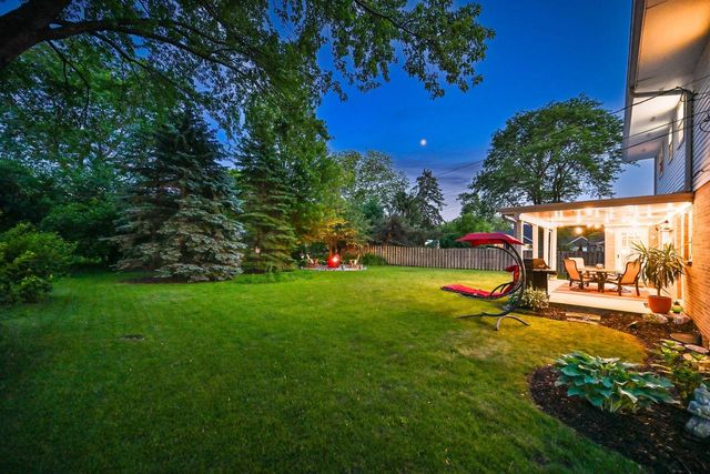 7408 N Seneca ROAD, Fox Point, WI 53217