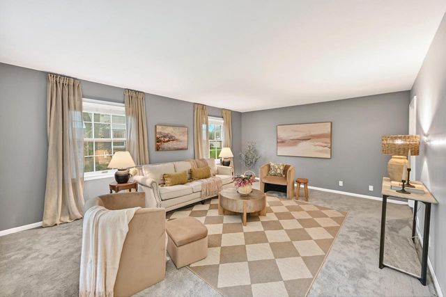 7408 N Seneca ROAD, Fox Point, WI 53217