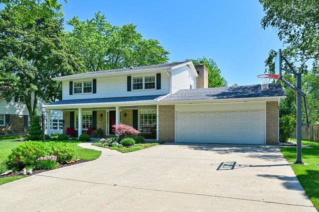 7408 N Seneca ROAD, Fox Point, WI 53217