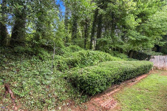5527 Bridge Pointe Drive, Alpharetta, GA 30005