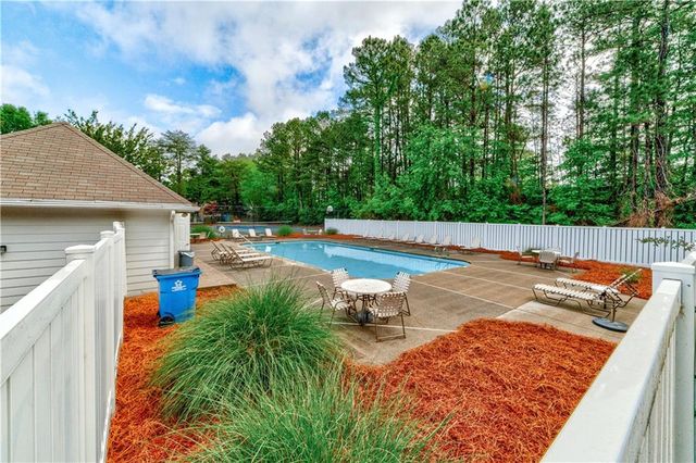 5527 Bridge Pointe Drive, Alpharetta, GA 30005
