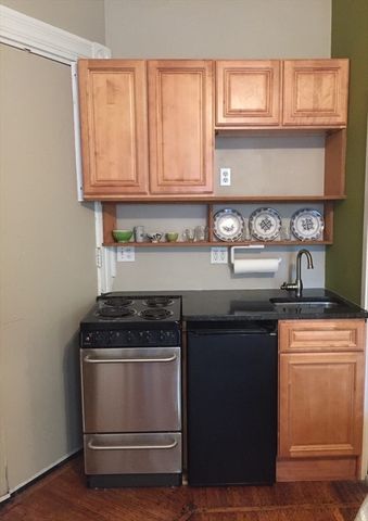 16 Cumberland St 1, Boston, MA 02115