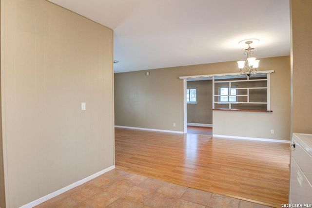 5911 Shoreview PL, San Antonio, TX 78242