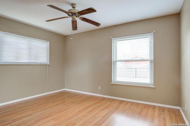 5911 Shoreview PL, San Antonio, TX 78242