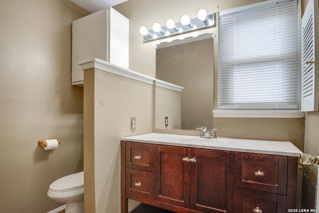 5911 Shoreview PL, San Antonio, TX 78242