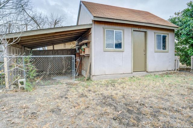 5911 Shoreview PL, San Antonio, TX 78242