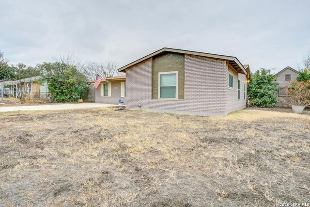 5911 Shoreview PL, San Antonio, TX 78242