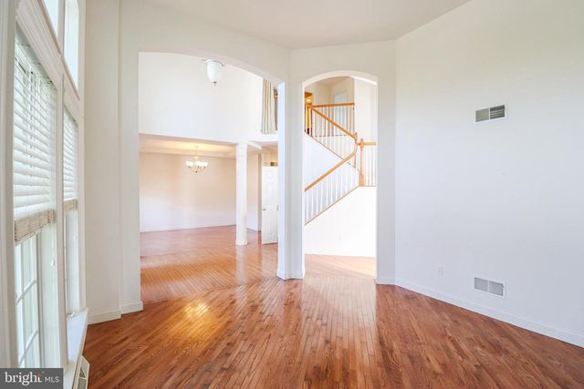 2730 WOODSPRING DR, York, PA 17402