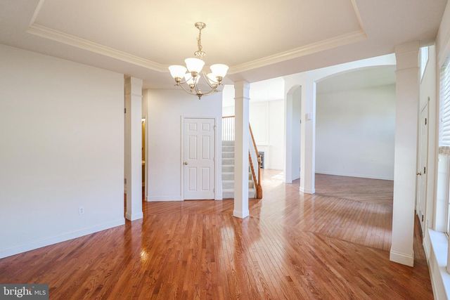 2730 WOODSPRING DR, York, PA 17402