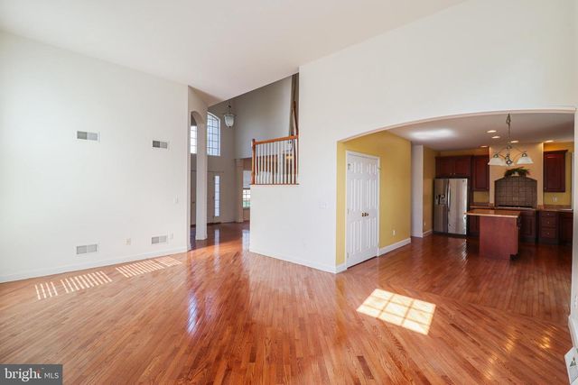2730 WOODSPRING DR, York, PA 17402