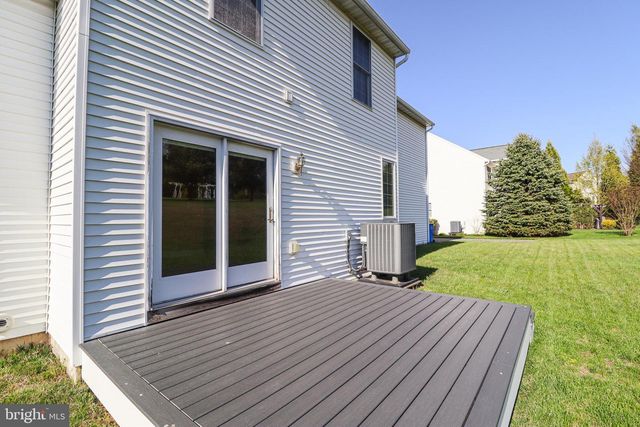 2730 WOODSPRING DR, York, PA 17402
