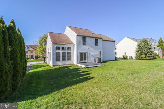 2730 WOODSPRING DR, York, PA 17402
