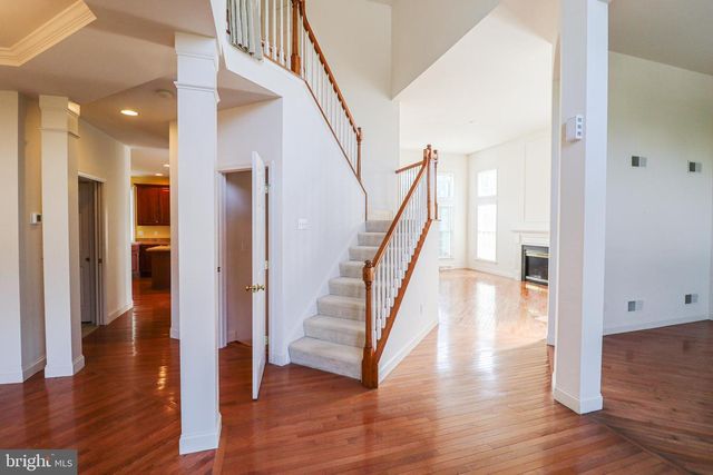 2730 WOODSPRING DR, York, PA 17402