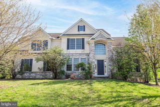 2730 WOODSPRING DR, York, PA 17402