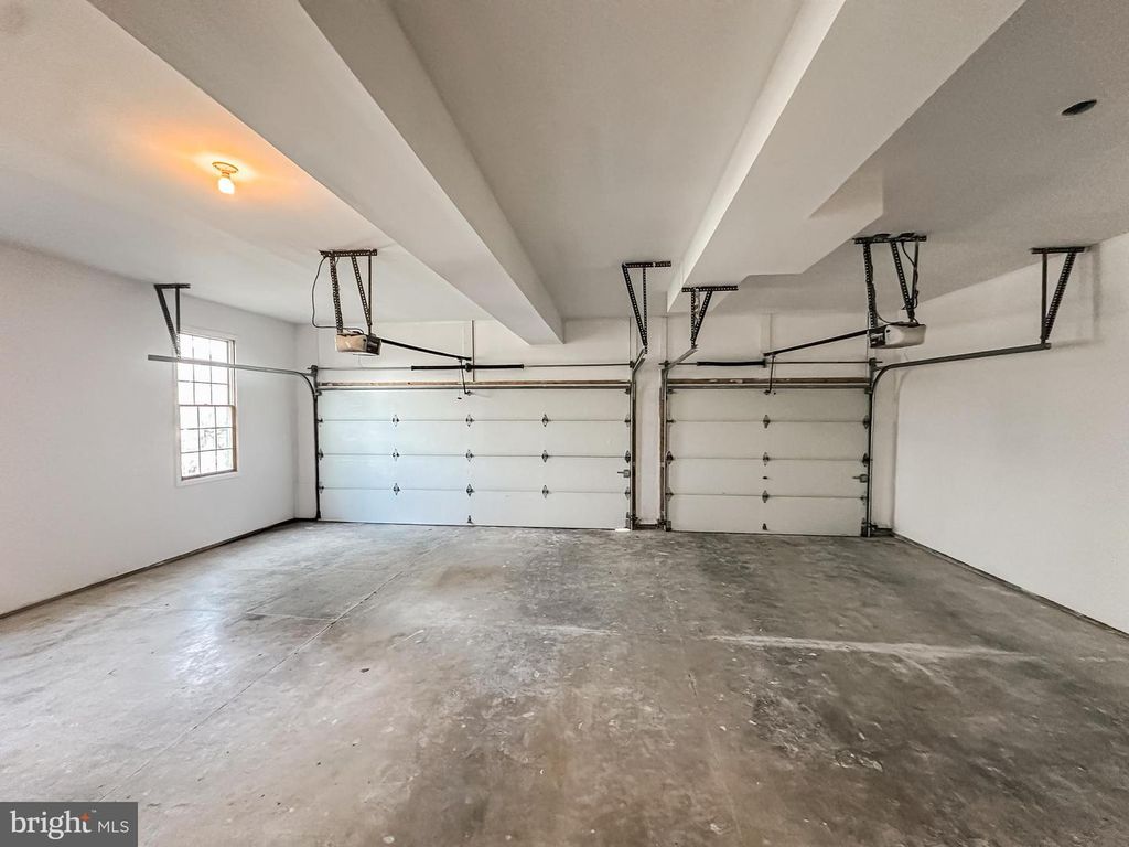 Image 56 of property listing at 2730 WOODSPRING DR, York, PA 17402