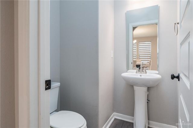 1000 W Fall Aster Street, Edinburg, TX 78541