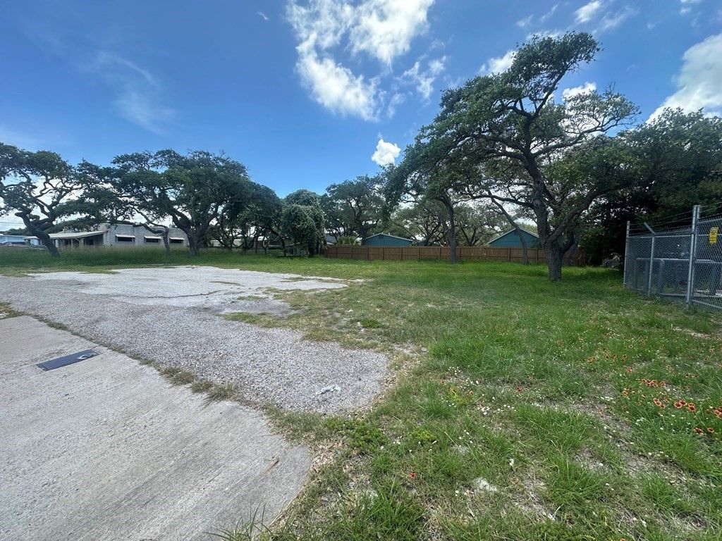 1502 Highway 35 N, Rockport, TX 78382 — photo 3