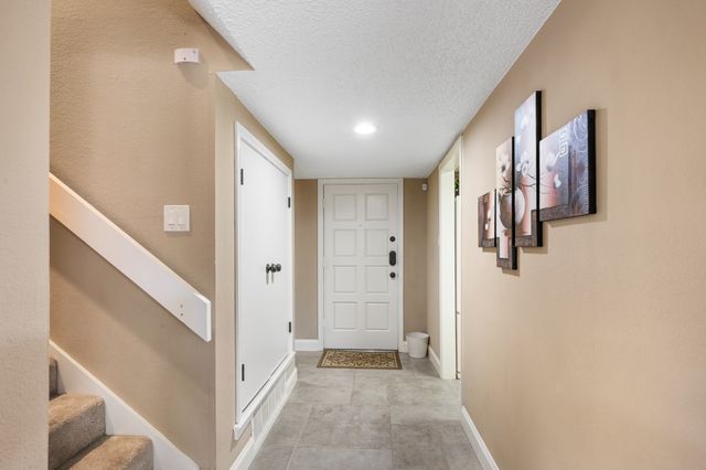 2781 Fairway Park Street, Grand Prairie, TX 75050