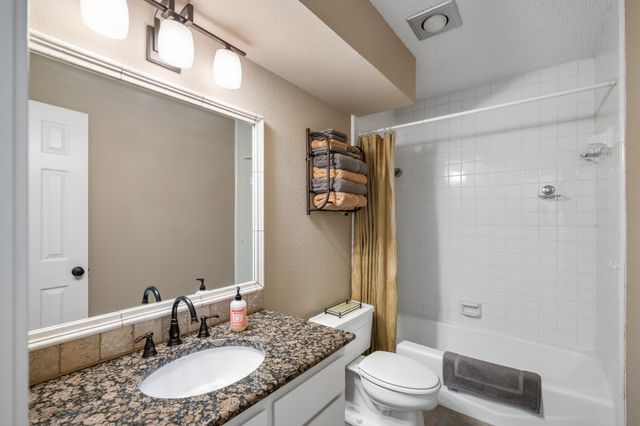 2781 Fairway Park Street, Grand Prairie, TX 75050