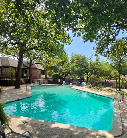 2781 Fairway Park Street, Grand Prairie, TX 75050