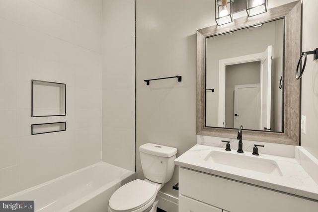 1310 PARK RD NW, Washington, DC 20010