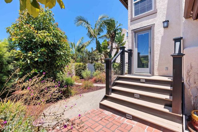 206 Calle de Madera, Encinitas, CA 92024