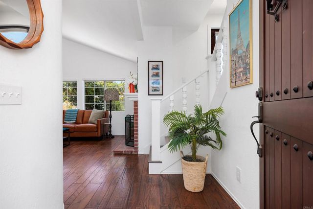 206 Calle de Madera, Encinitas, CA 92024