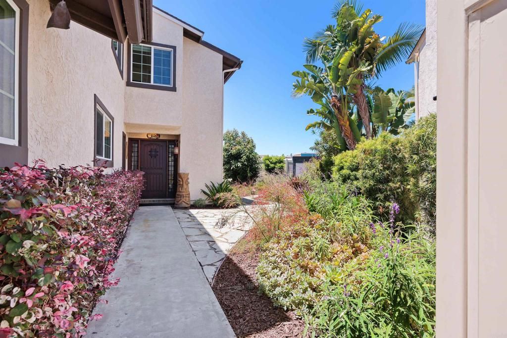 206 Calle de Madera, Encinitas, CA 92024