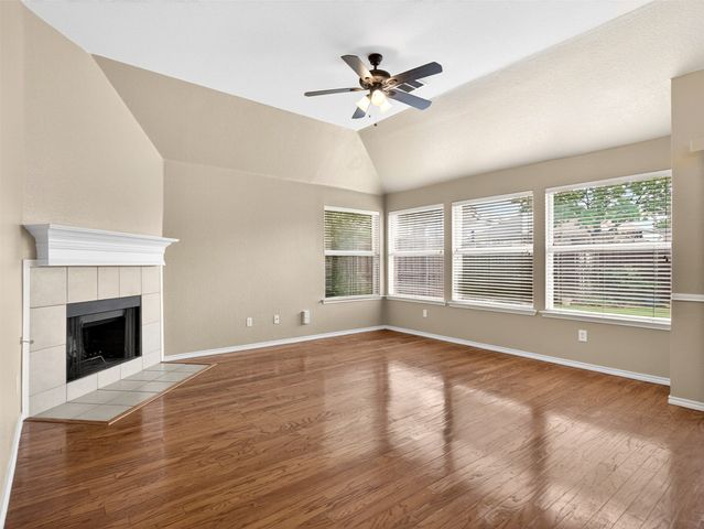 5549 Green Hollow Lane, The Colony, TX 75056