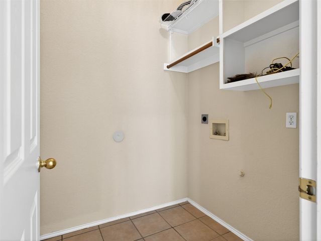 5549 Green Hollow Lane, The Colony, TX 75056