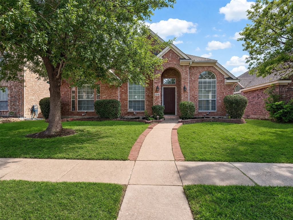 5549 Green Hollow Lane, The Colony, TX 75056